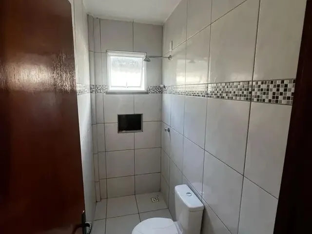 Imagem 11: Imóvel para Aluguel Possui 64 Metros Quadrados com 2 Quartos em Caracanga - Itaitinga