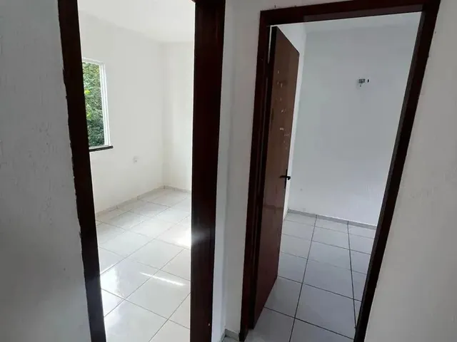 Imagem 7: Imóvel para Aluguel Possui 64 Metros Quadrados com 2 Quartos em Caracanga - Itaitinga