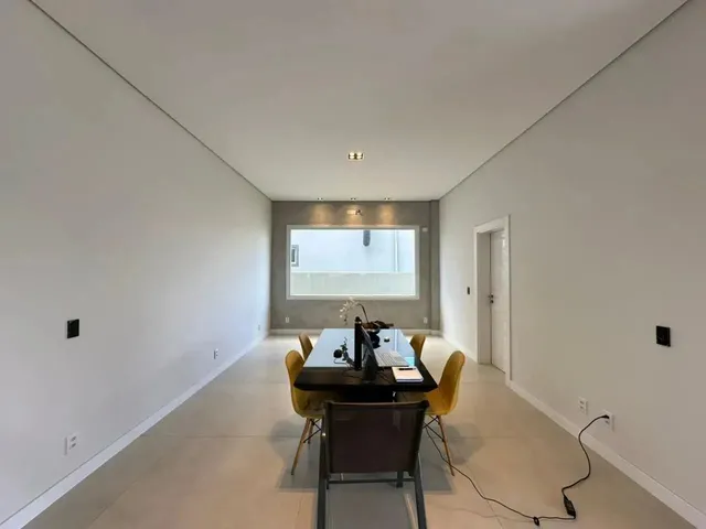 Imagem 14: Casa Alto Padrão com 320M de 4 Quartos Sendo 2 Suítes em Condomínio com Infra No