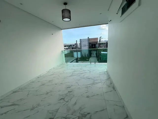 Imagem 13: Casa Duplex Semimobiliada no Condomínio Jardins da Serra, Disponível Venda e Aluguel