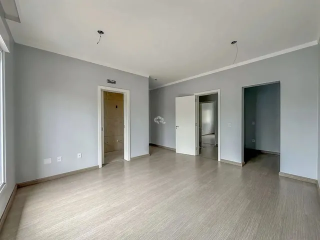 Imagem 7: Casa Sobrado no Bairro Moinhos de Vento com 3 Dormitórios, Suíte, Closet, Suíte