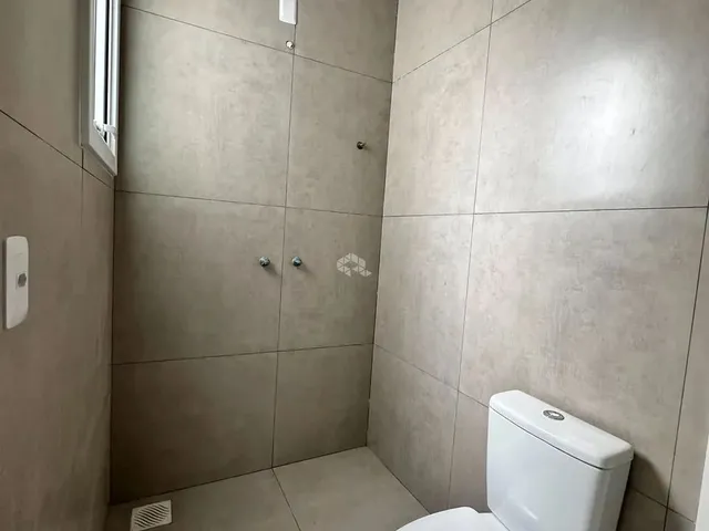 Imagem 9: Casa Sobrado no Bairro Moinhos de Vento com 3 Dormitórios, Suíte, Closet, Suíte