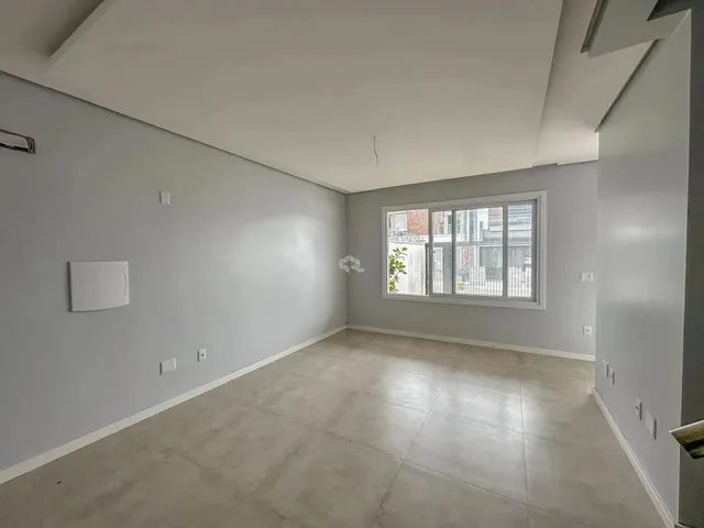 Imagem 14: Casa Sobrado no Bairro Moinhos de Vento com 3 Dormitórios, Suíte, Closet, Suíte
