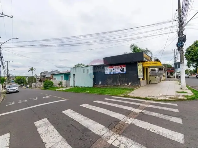Imagem: Imperdível! Casa de Esquina com Ponto Comercial