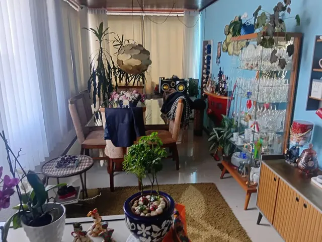 Imagem: A casa em condomínio possui 2 Dormitórios, 2 Suítes, 3
