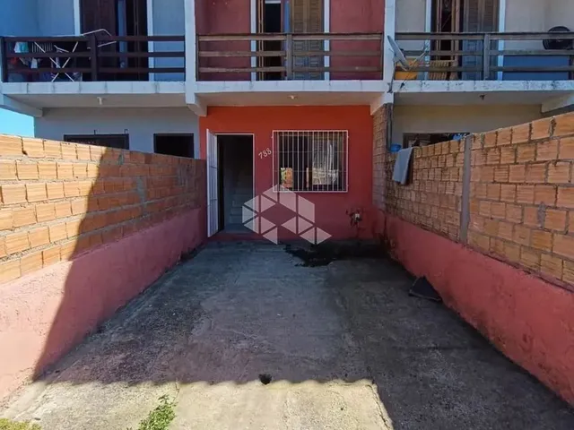 Imagem: Sobrado 2 Dormitórios, 2 Banheiros, Patio