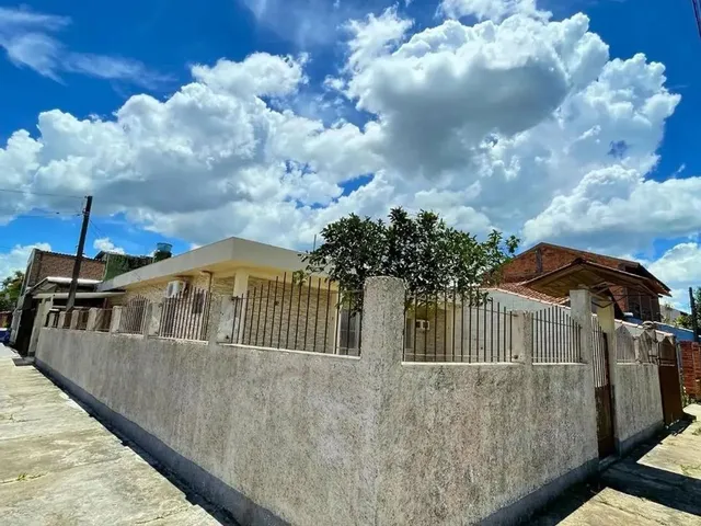 Imagem 1: Casa À Venda em Cachoeirinha, Parque da Matriz, com 3 Quartos, com 160 M²