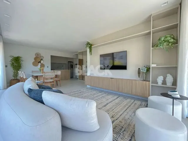 Imagem: O apartamento possui 3 Dormitórios, 1 Suíte, 2 Banheiros,