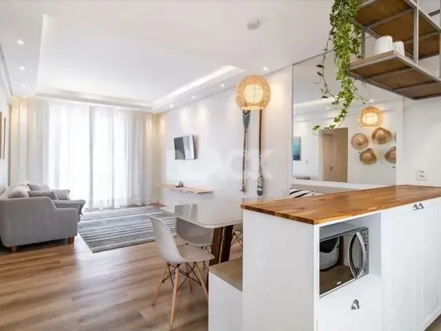 Imagem: O apartamento possui 3 Dormitórios, 1 Suíte, 2 Banheiros,