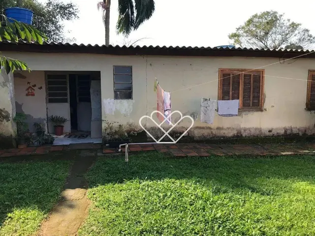 Imagem 6: Casa com 3 Dormitórios e Quintal em Localização Privilegiada - Oportunidade Única!