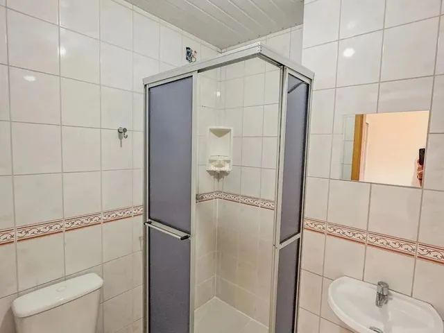 Imagem 13: Apartamento 2 Dormitorios, Sacada, Semi-Mobiliado e 1 Vaga de Garagem. Bairro Vila Rosa Em