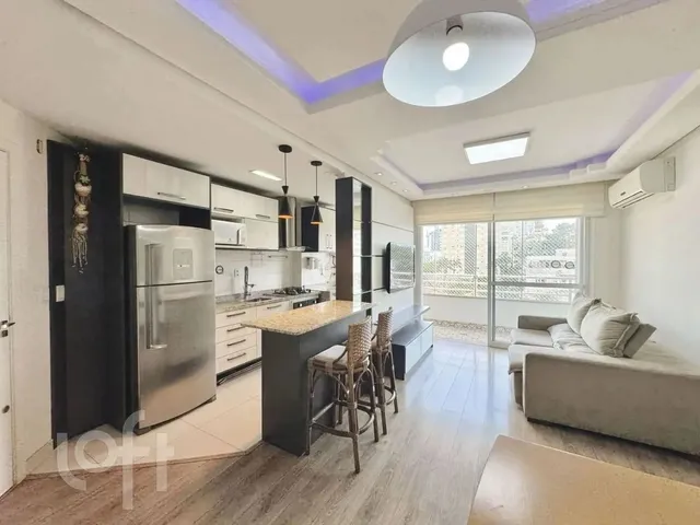 Imagem: O apartamento possui 3 Dormitórios, 1 Suíte, 1 Banheiro,