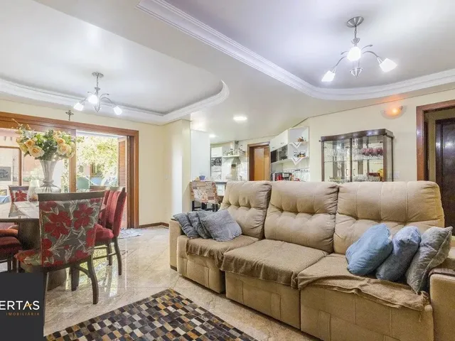Imagem 11: Casa de 297M² no Centro de Canoas, com 3 Quartos, 1 Suíte e 3 Vagas de Garagem
