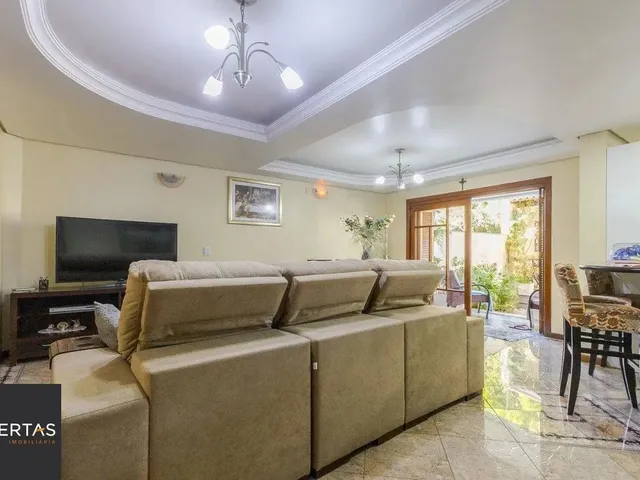 Imagem 13: Casa de 297M² no Centro de Canoas, com 3 Quartos, 1 Suíte e 3 Vagas de Garagem