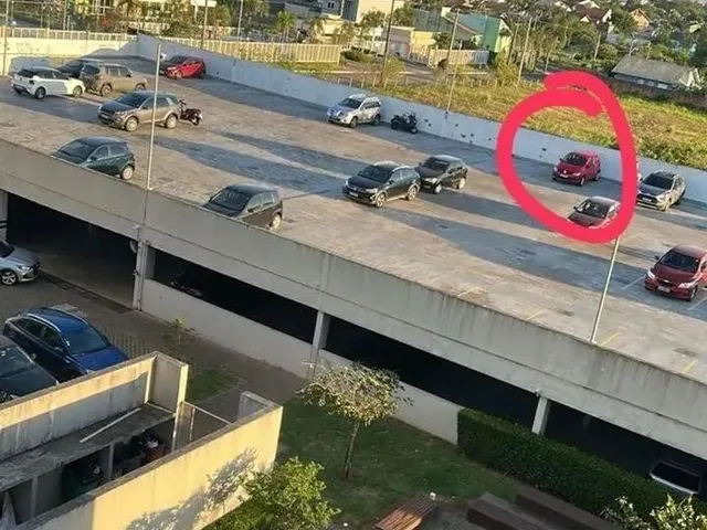 Imagem 15: Apartamento com 2 Quartos, 1 Vaga e Elevador no Bairro Igara em Canoas