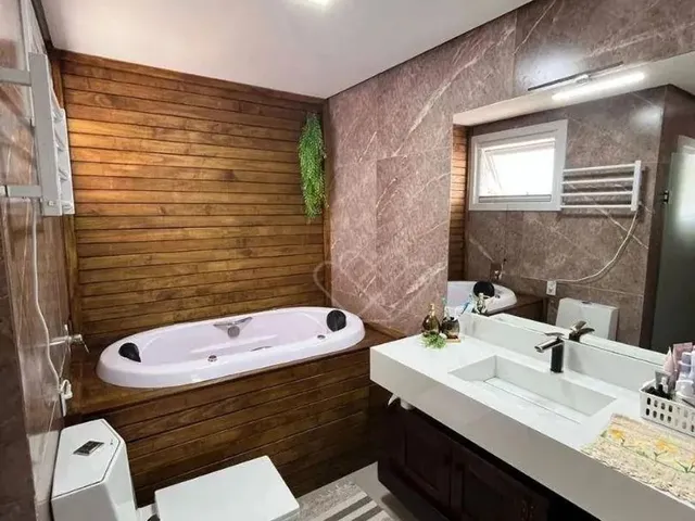 Imagem 5: Casa Estilo Serra com 3 Dormitórios À Venda em Condomínio Exclusivo no Centro De
