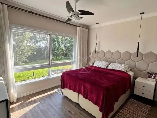 Imagem 9: Casa Estilo Serra com 3 Dormitórios À Venda em Condomínio Exclusivo no Centro De