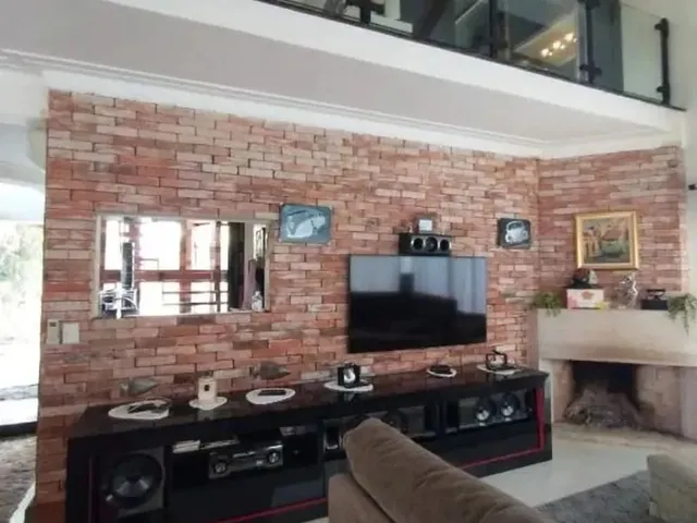 Imagem 14: Casa com Suíte Master e Piscina no Bairro Neópolis