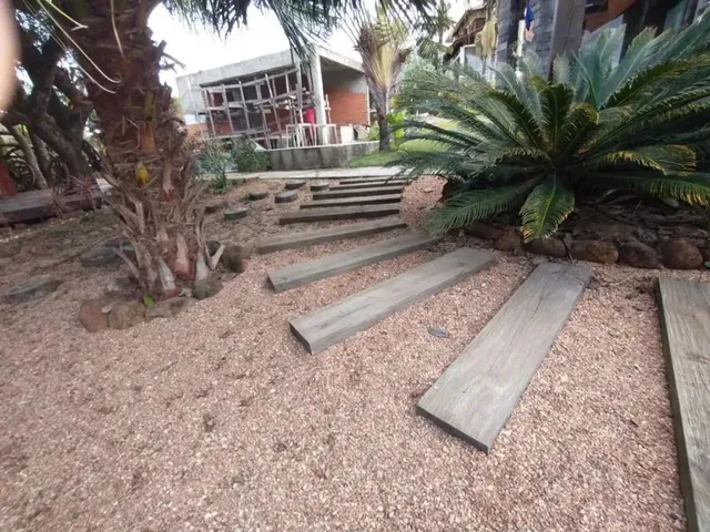 Imagem 11: Casa com Suíte Master e Piscina no Bairro Neópolis