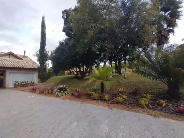 Imagem 5: Casa com Suíte Master e Piscina no Bairro Neópolis