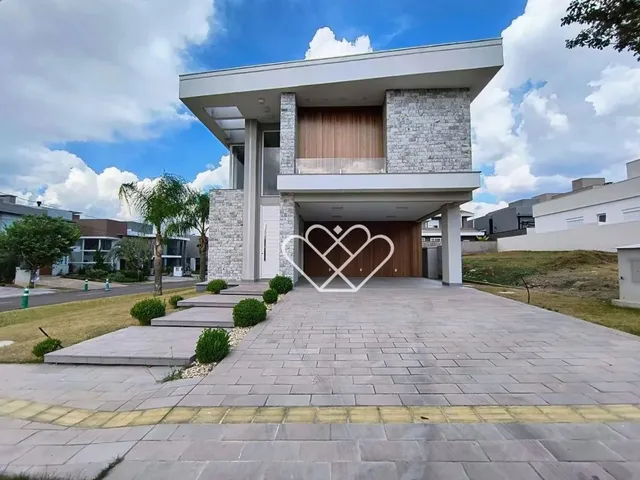 Imagem: Casa de Alto Padrão com 3 Suítes, Piscina