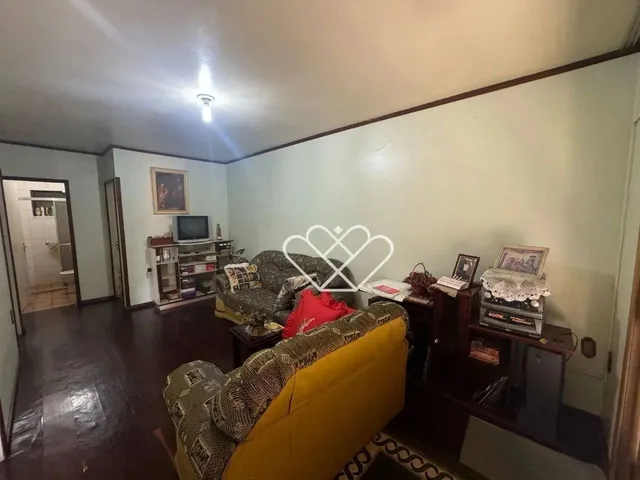 Imagem 12: Seu Novo Refúgio: Ampla Casa com 5 Dormitórios em Nossa Chácara!