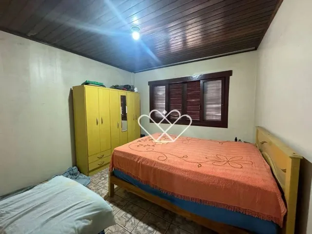 Imagem 13: Seu Novo Refúgio: Ampla Casa com 5 Dormitórios em Nossa Chácara!