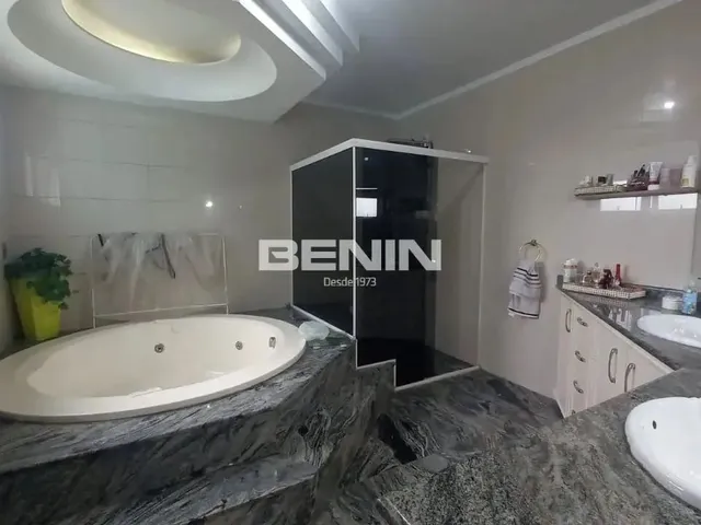 Imagem 4: Sobrado em Niterói com 250.49 M² , 4 Quarto(S) , 1 Suíte(S) , 4 Vaga(S). Sobrado Em
