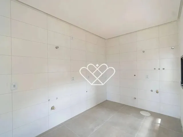 Imagem 9: Casa de 3 Dormitórios com Suíte e Churrasqueira - Conforto e Praticidade para Sua