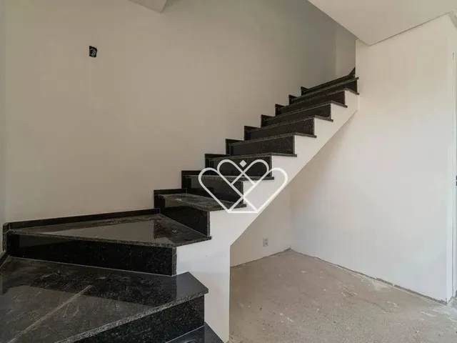 Imagem 8: Casa de 3 Dormitórios com Suíte e Churrasqueira - Conforto e Praticidade para Sua
