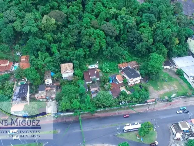 Imagem: O terreno possui 20.953m² de Área e está localizado em