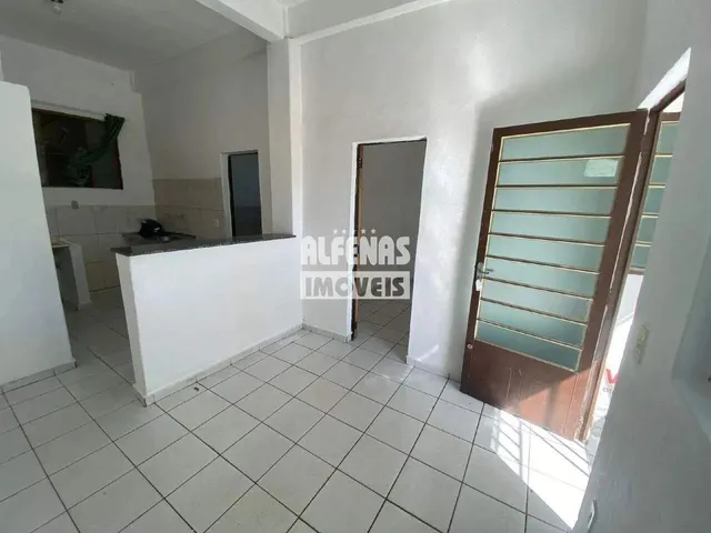 Imagem: Barracão para Aluguel 2 Quartos no Bairro