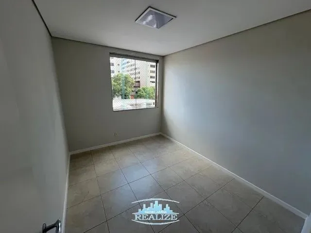 Imagem 9: Código 4634 - Aluga Apartamento no Bairro Horto, com Aproximadamente 160M²