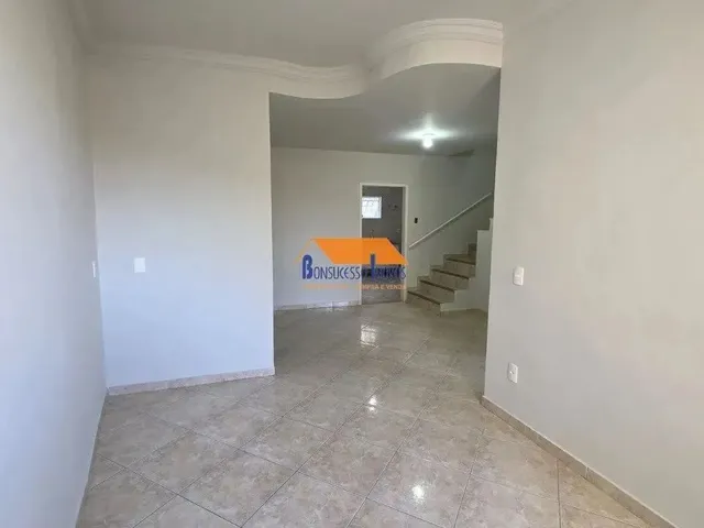 Imagem 12: Excelente Casa para Locação com Entrada Individual - Ampla, Confortável e Bem