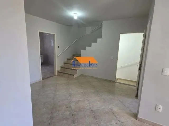 Imagem 13: Excelente Casa para Locação com Entrada Individual - Ampla, Confortável e Bem