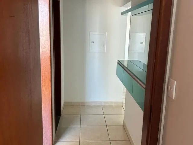 Imagem 2: Código 4536 - Vende Apartamento no Bairro Iguaçu, com 02 Quartos com Guarda Roupas