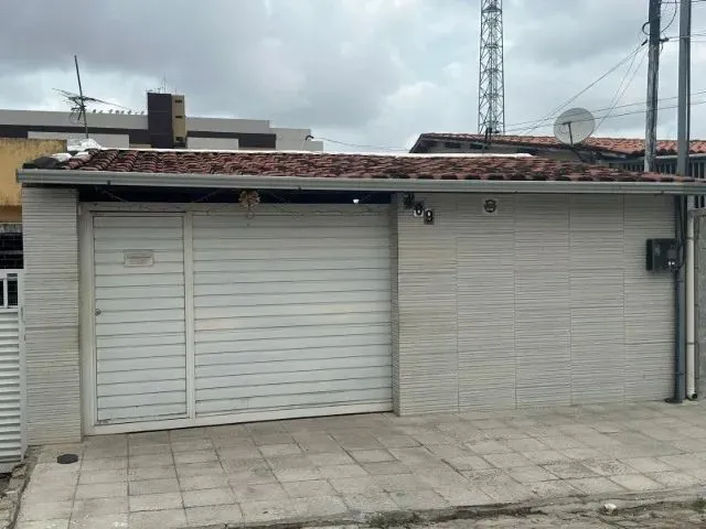 Imagem: Casa em Jaguaribe com Piscina e 03 Quartos