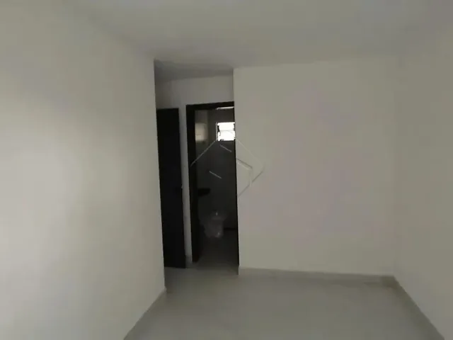 Imagem 3: Moderno Apto de 2 Quartos com Suíte, Piscina e Localização Privilegiada nos Bancários