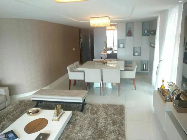 Imagem: Apartamento em Avenida Infante Dom Henrique