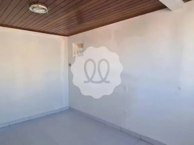 Imagem 7: Apto Á Venda com 3 Quartos Sendo 1 Suíte em Intermares