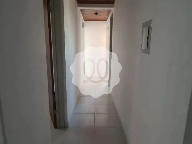 Imagem 8: Apto Á Venda com 3 Quartos Sendo 1 Suíte em Intermares
