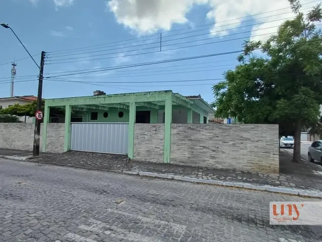 Imagem: Casa com 5 Quartos e Piscina, Super Bem