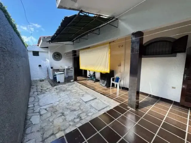 Imagem 4: Casa com Piscina e 5/4 no Zé Américo