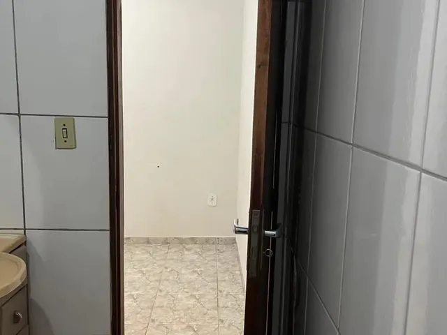 Imagem 3: Apartamento de 2 Quartos, Localizado na Avenida do Hrc, Próximo Ao Shopping Jk