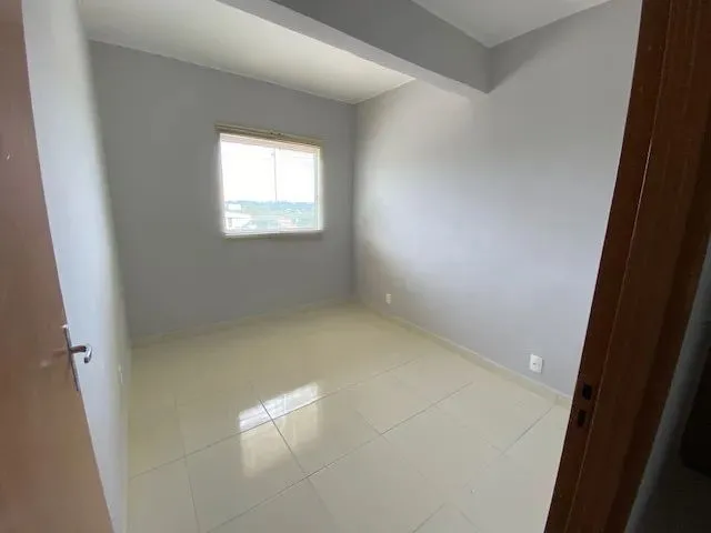 Imagem 16: Alugo Excelente Apartamento 2 Qts . Rua 5 - Direto com o Dono- Valor a Combinar