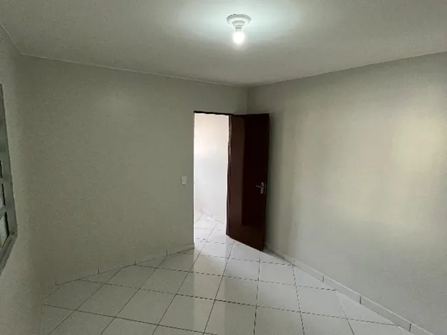 Imagem 6: Aluga-Se Apartamento de 2 Quartos