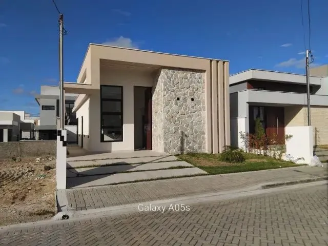 Imagem: Casa com 03 Quartos e Piscina no Sunville
