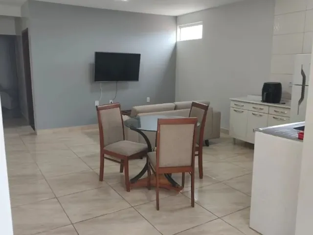 Imagem 2: Alugo Ap 2 Quartos com Varanda e Vaga de Garagem Mobiliado