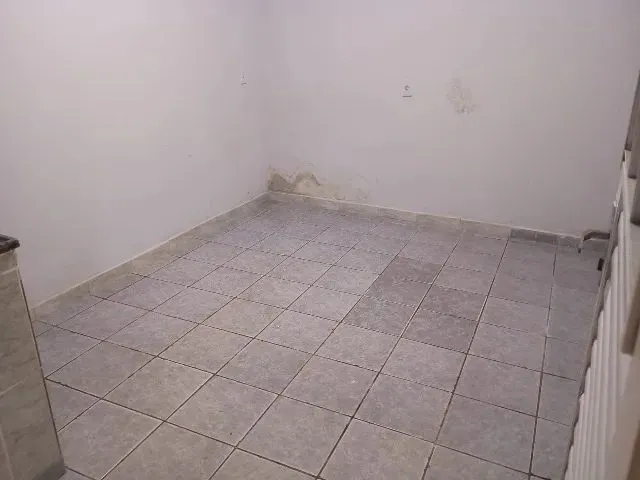Imagem: Alugo 2 Cômodos Banheiro