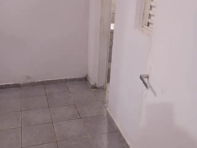 Imagem 4: Alugo 2 Cômodos + Banheiro